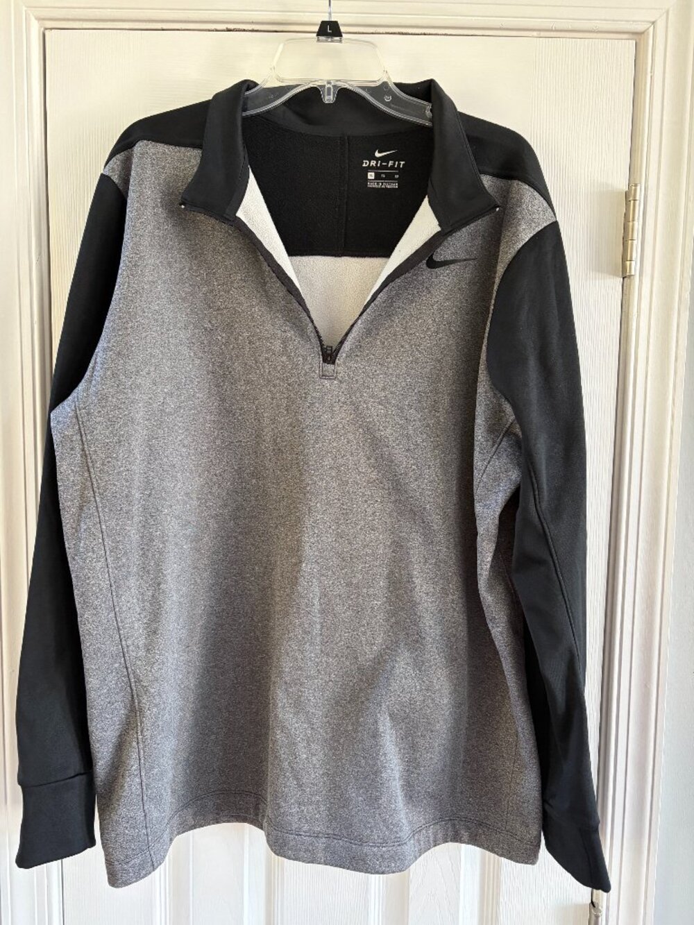 mens Nike Dri-Fit 1/4 zip sweatshirt pullover gray and black size extra large XL